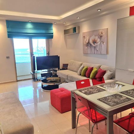 Luxury Seafront Apartments ซารานเดอ ภายนอก รูปภาพ