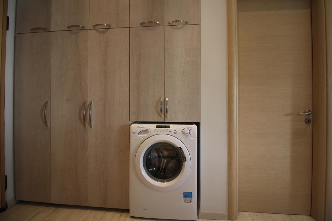 Luxury Seafront Apartments ซารานเดอ ภายนอก รูปภาพ