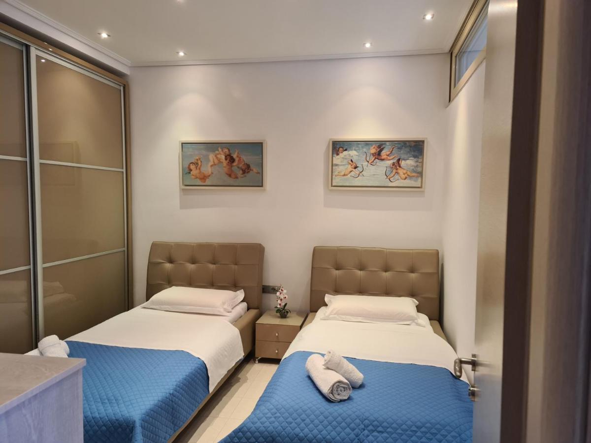 Luxury Seafront Apartments ซารานเดอ ภายนอก รูปภาพ