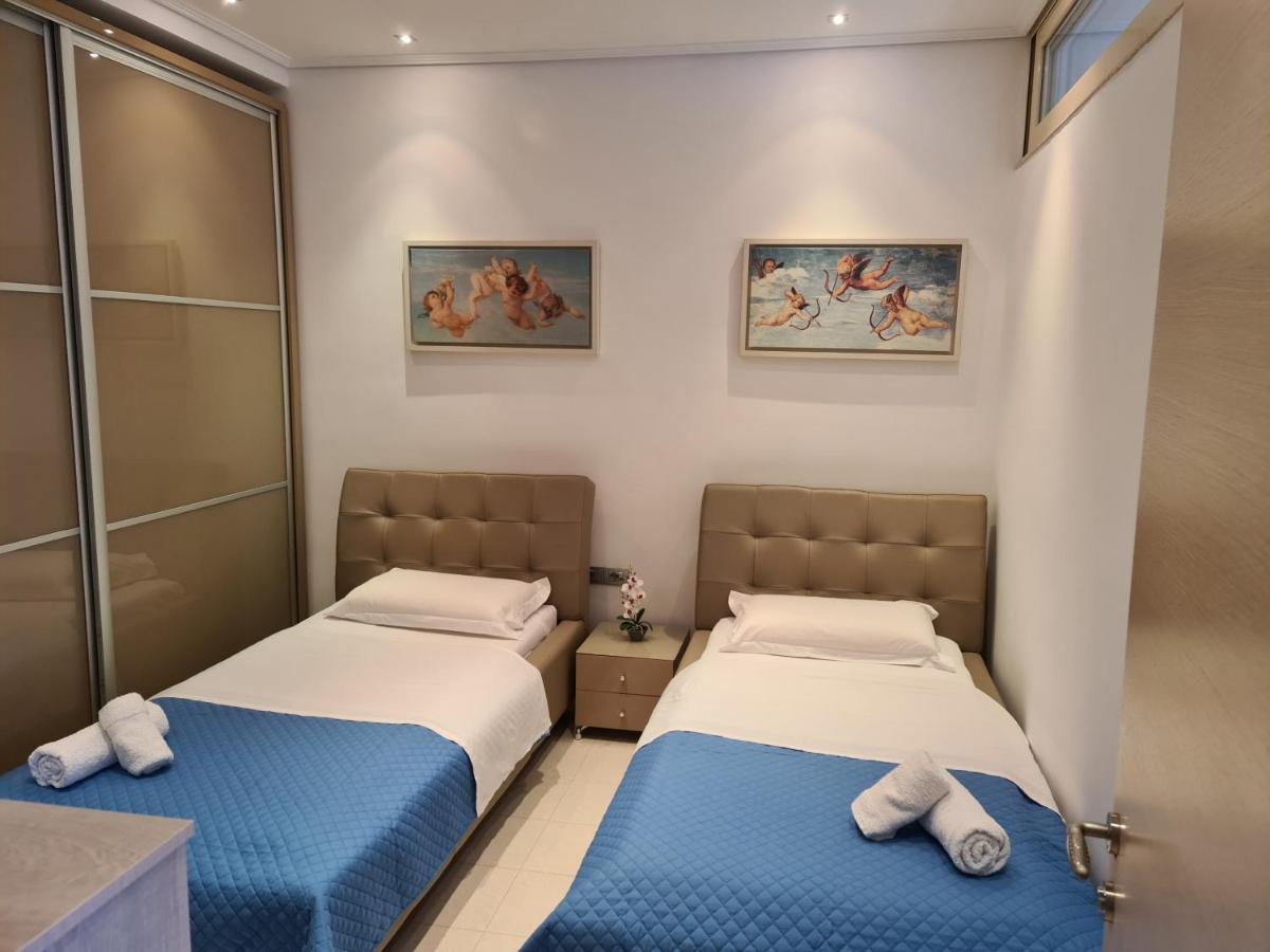 Luxury Seafront Apartments ซารานเดอ ภายนอก รูปภาพ