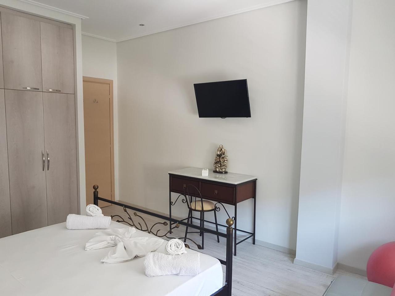 Luxury Seafront Apartments ซารานเดอ ภายนอก รูปภาพ