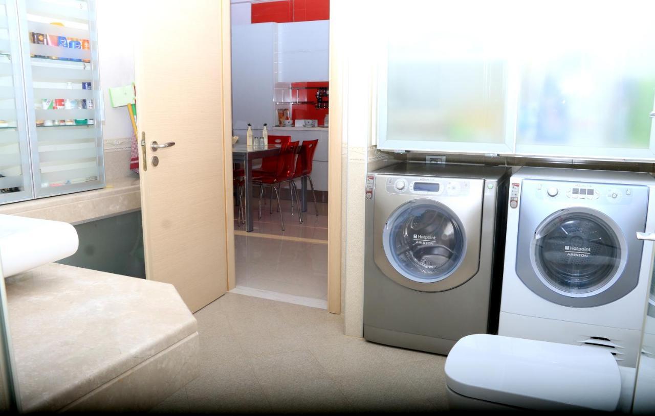 Luxury Seafront Apartments ซารานเดอ ภายนอก รูปภาพ
